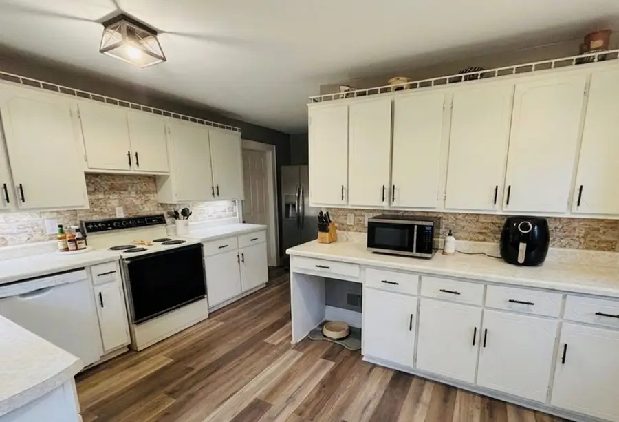 154 Clinch Avenue, North Tazewell, VA 24630 - #2