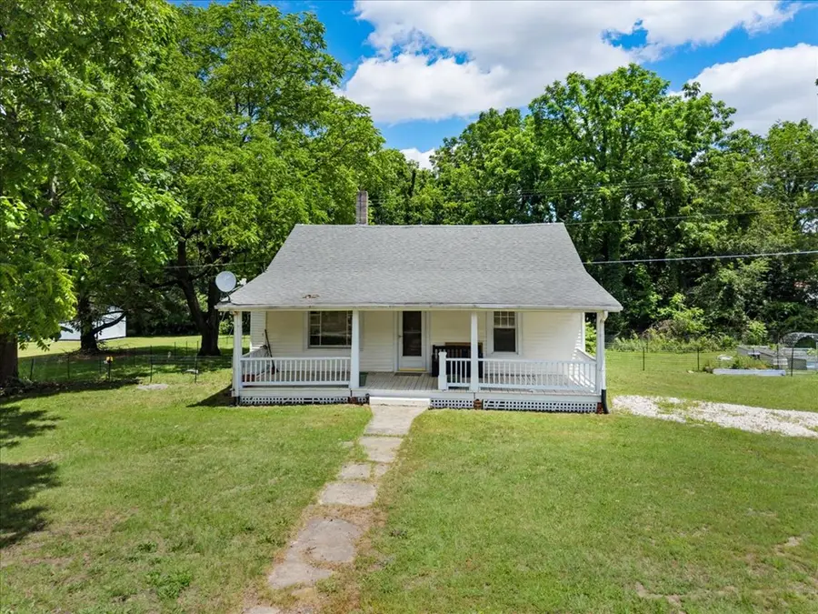 310 Ivanhoe Road, Max Meadows, VA 24360 - #2