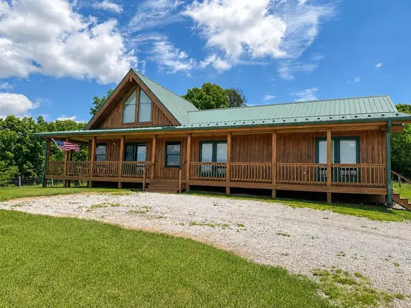 570 Scowanda Spring Rd, Rural Retreat, VA 24368