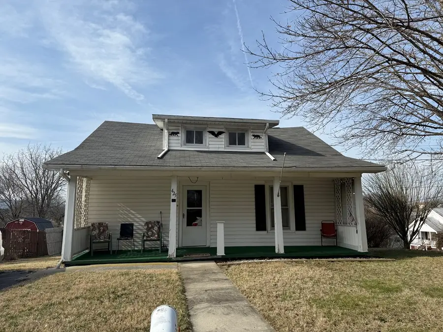 425 S 14th Street, Wytheville, VA 24382 - #2