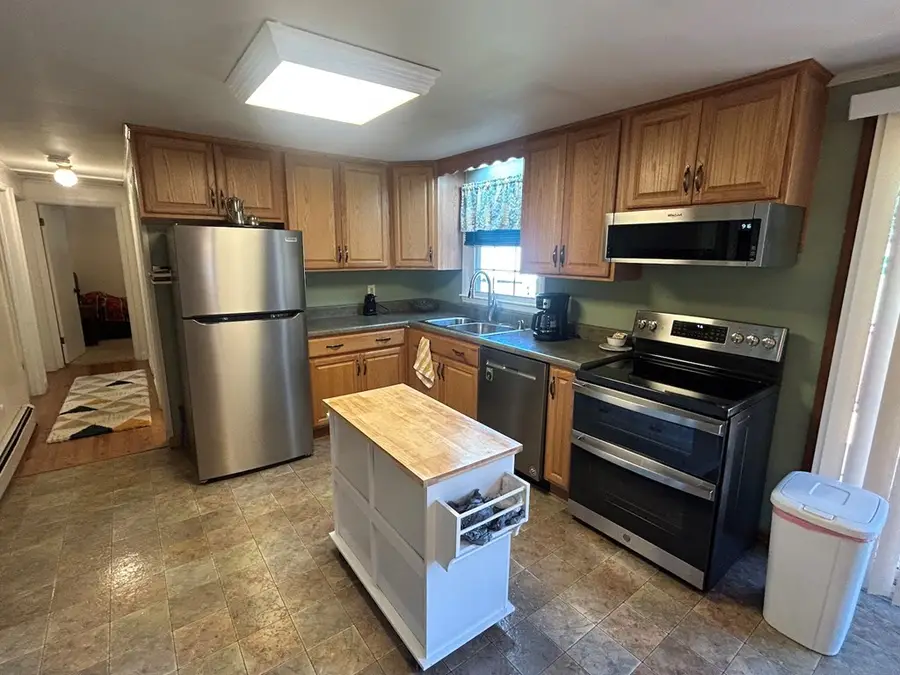 830 Rolling Hills Drive, Wytheville, VA 24382 - #2