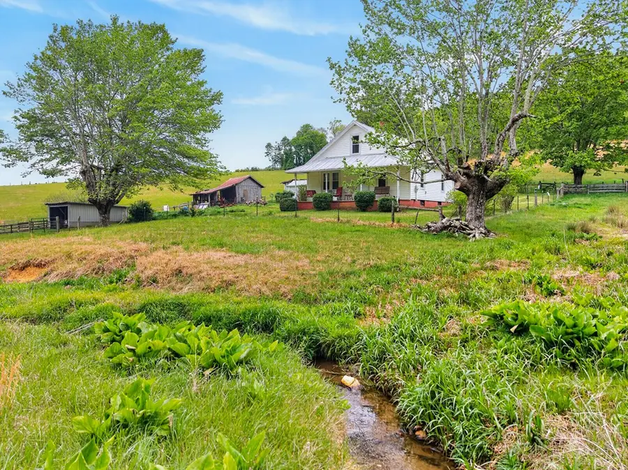 622 Soapstone Rd., Galax, VA 24333 - #2
