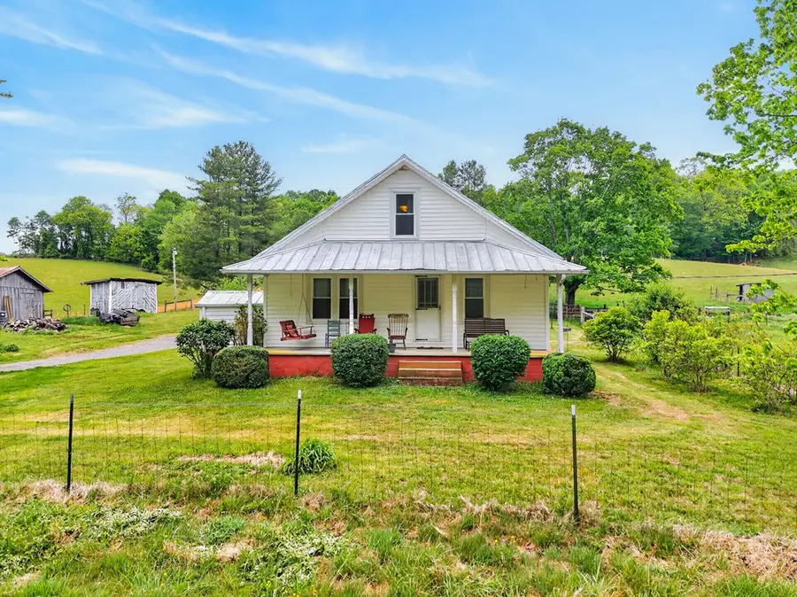 622 Soapstone Rd., Galax, VA 24333 - #3