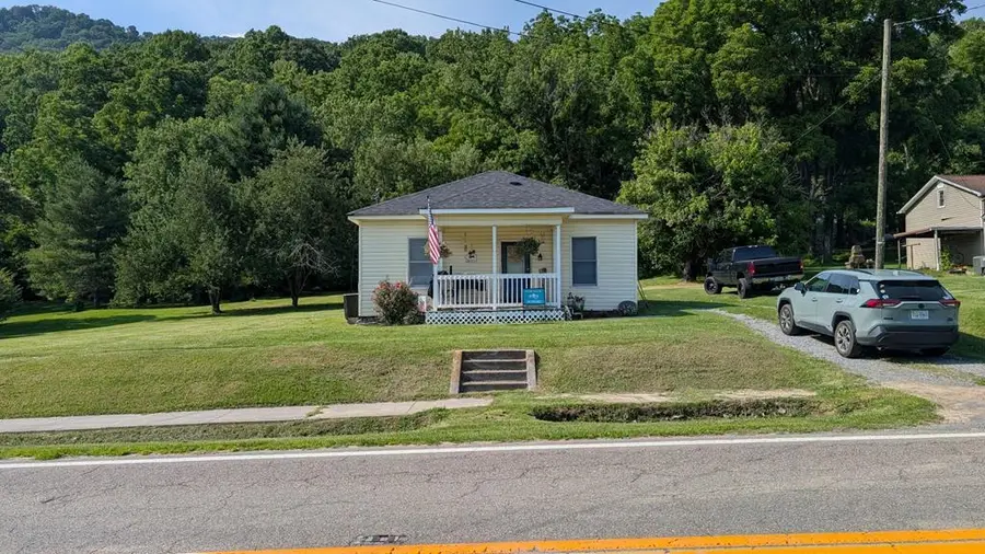 2235 Saltville Highway, Saltville, VA 24370 - #2