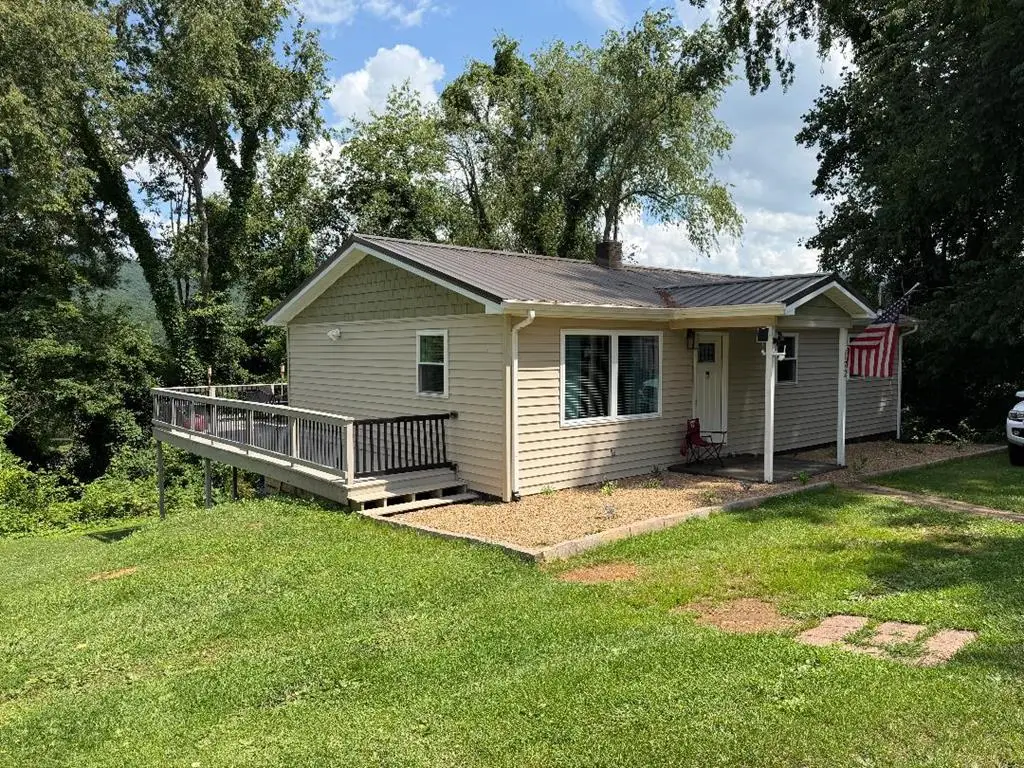 172 Hillcrest Circle, Saltville, VA 24370 - #1