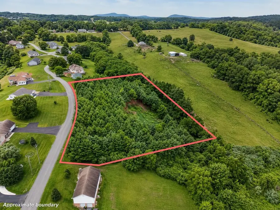 303 Stone Brook Drive, Galax, VA 24333 - #2