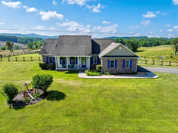 12 Crestwood Drive, Galax, VA 24333