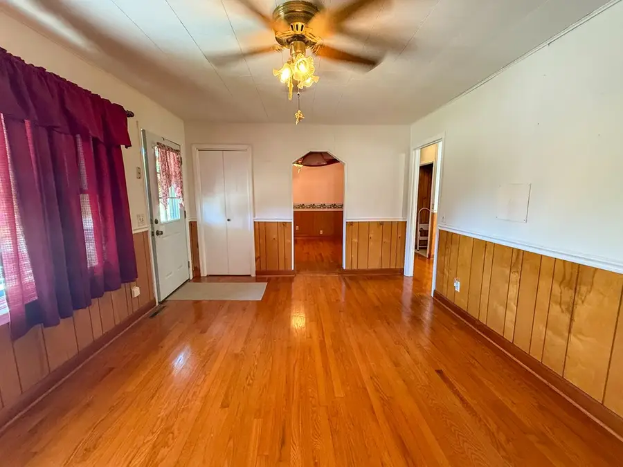 1019 Ramsey Mountain Rd, Max Meadows, VA 24360 - #3