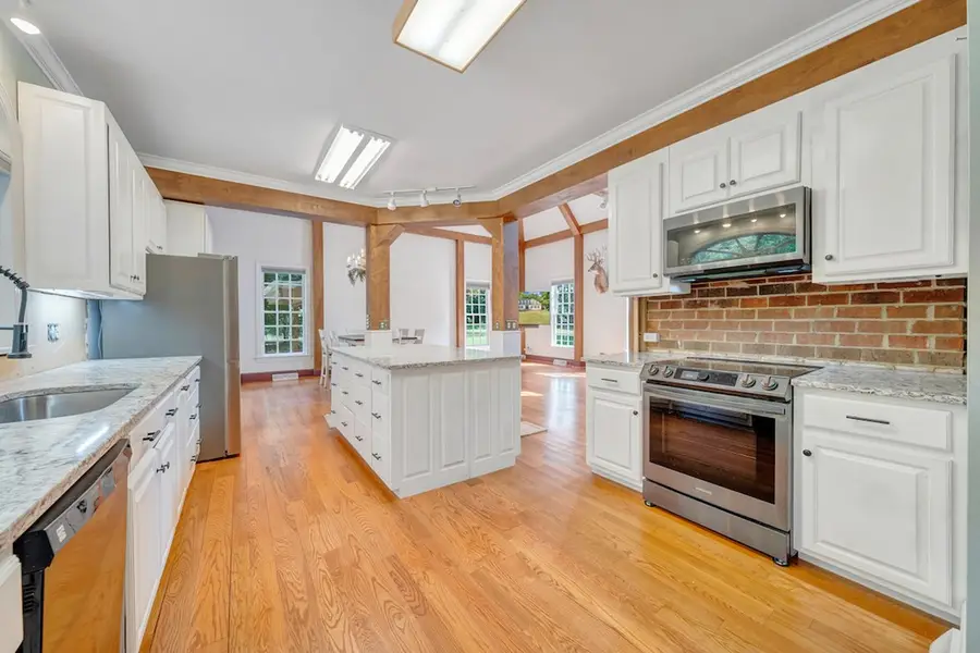 336 Hunt Country Farms Rd, Martinsville, VA 24112 - #3