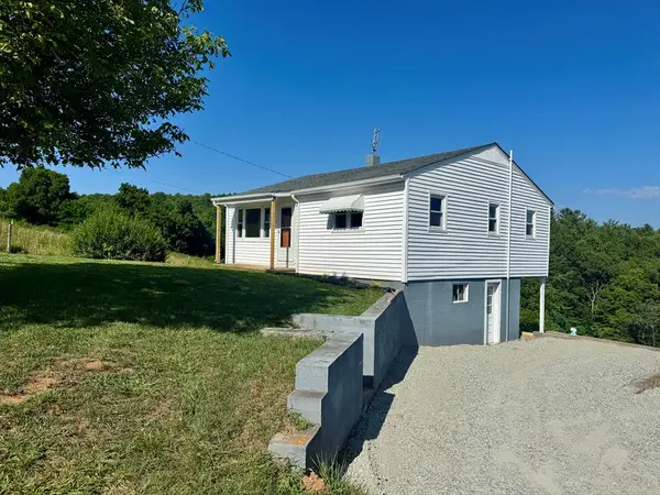 1579 Tower Rd, Galax, VA 24333