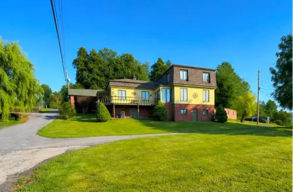 43 Redwood, Honaker, VA 24260