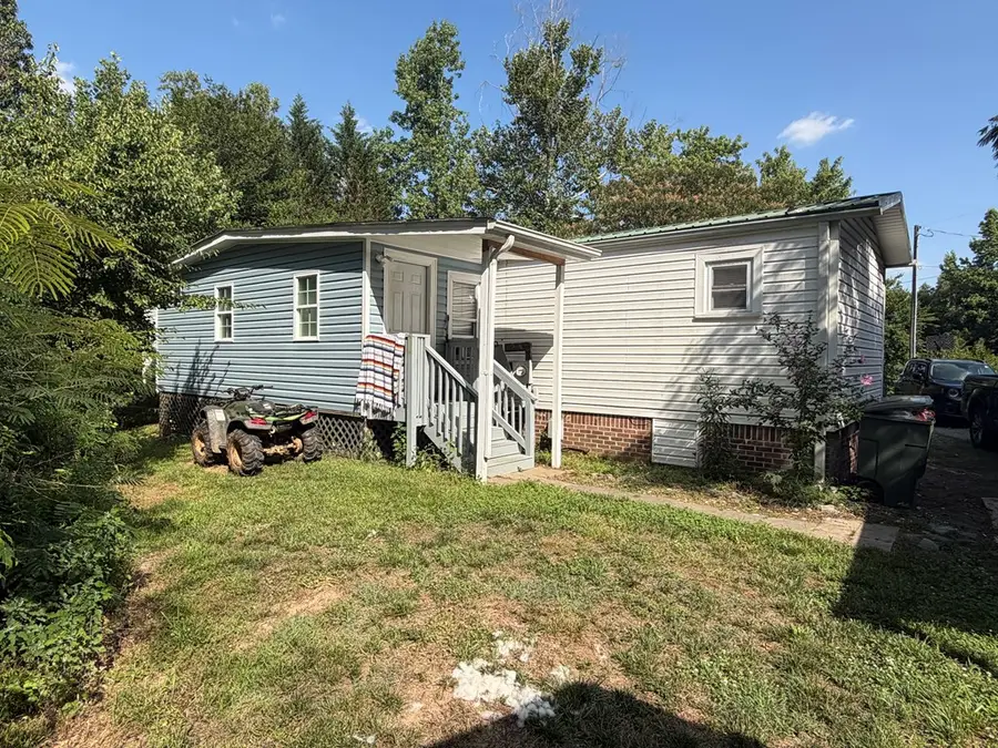 4509 Oakley Ct, Walkertown, NC 27051 - #2