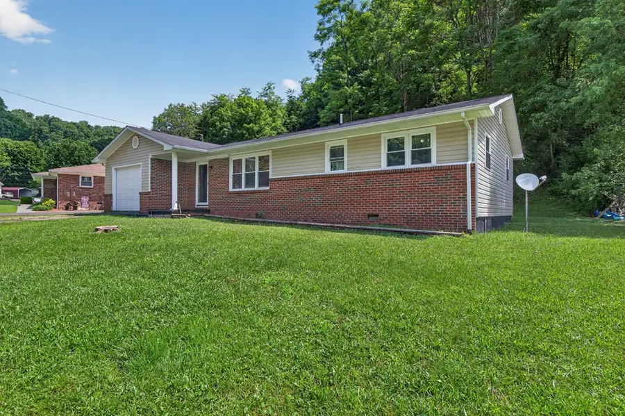 168 Country Oaks Drive, Honaker, VA 24260 - #2