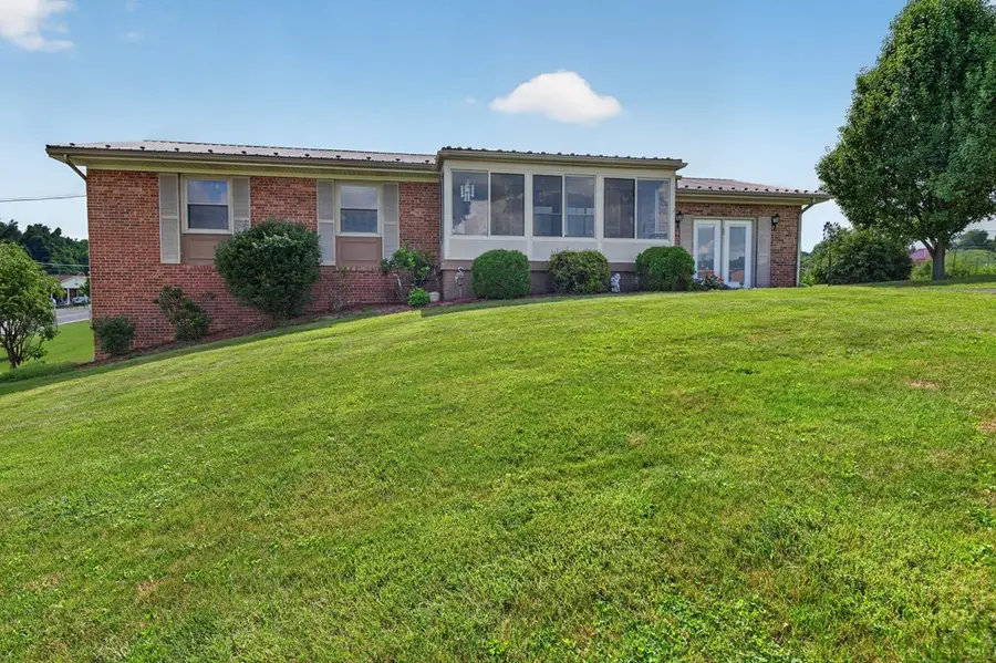 89 Arch Barrett Dr., Rosedale, VA 24280 - #2