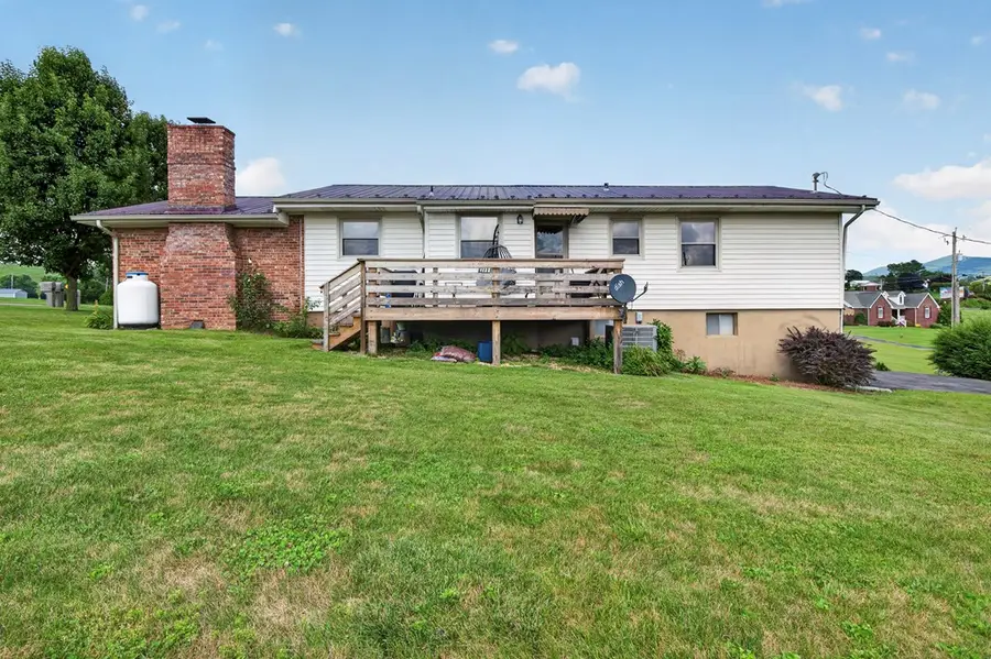 89 Arch Barrett Dr., Rosedale, VA 24280 - #3