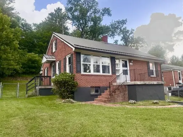 1349 FINCASTLE TPKE, Tazewell, VA 24651