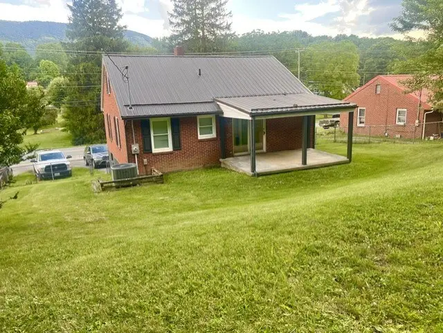 1349 FINCASTLE TPKE, Tazewell, VA 24651 - #3