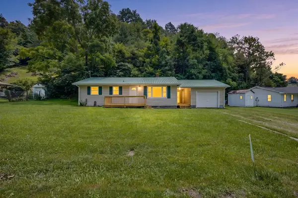 36 Oak Street, Honaker, VA 24260