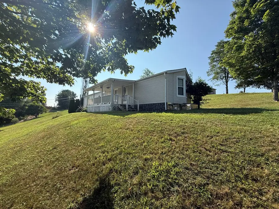 1057 Turkey Knob Rd, Fries, VA 24330 - #3
