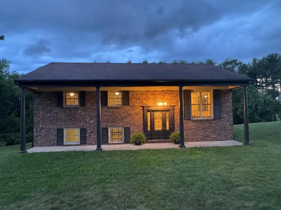 322 Rolling Hills Circle, Hillsville, VA 24343 - #2