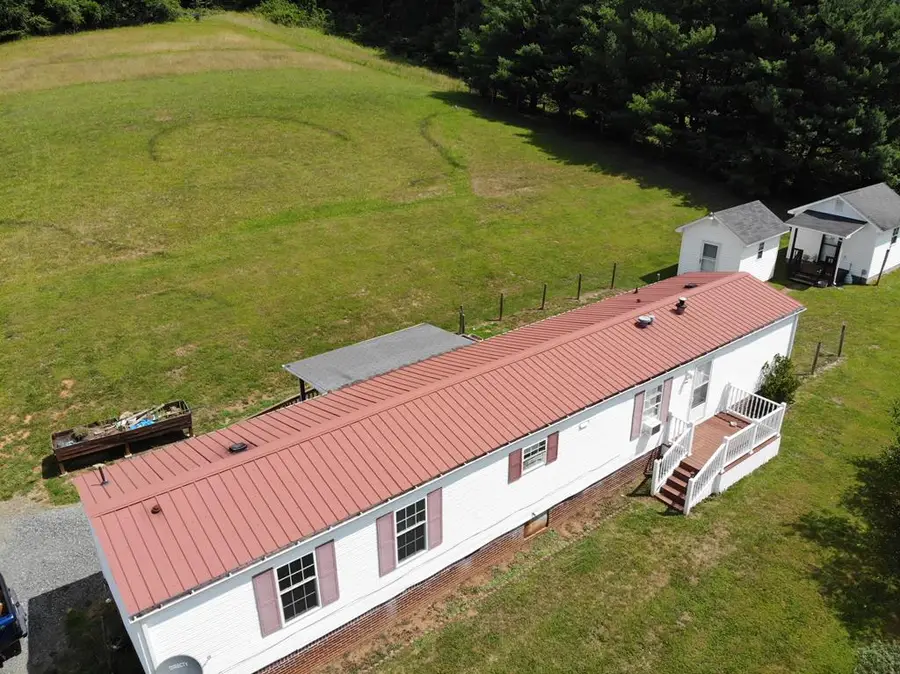 1291 Pipers Gap, Galax, VA 24333 - #2