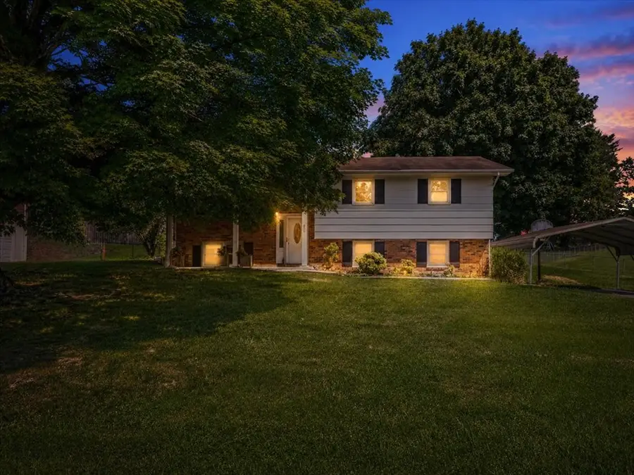 255 Norwood Dr, Bristol, VA 37620 - #2