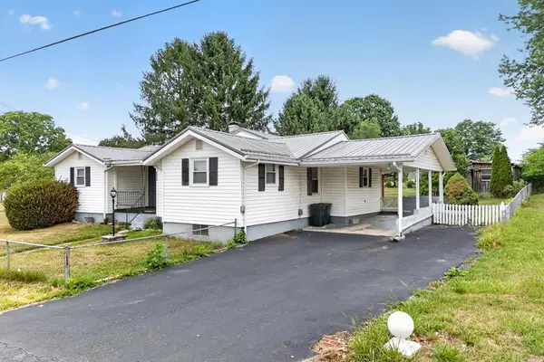 3458 Hilton Village Loop, Pulaski, VA 24301