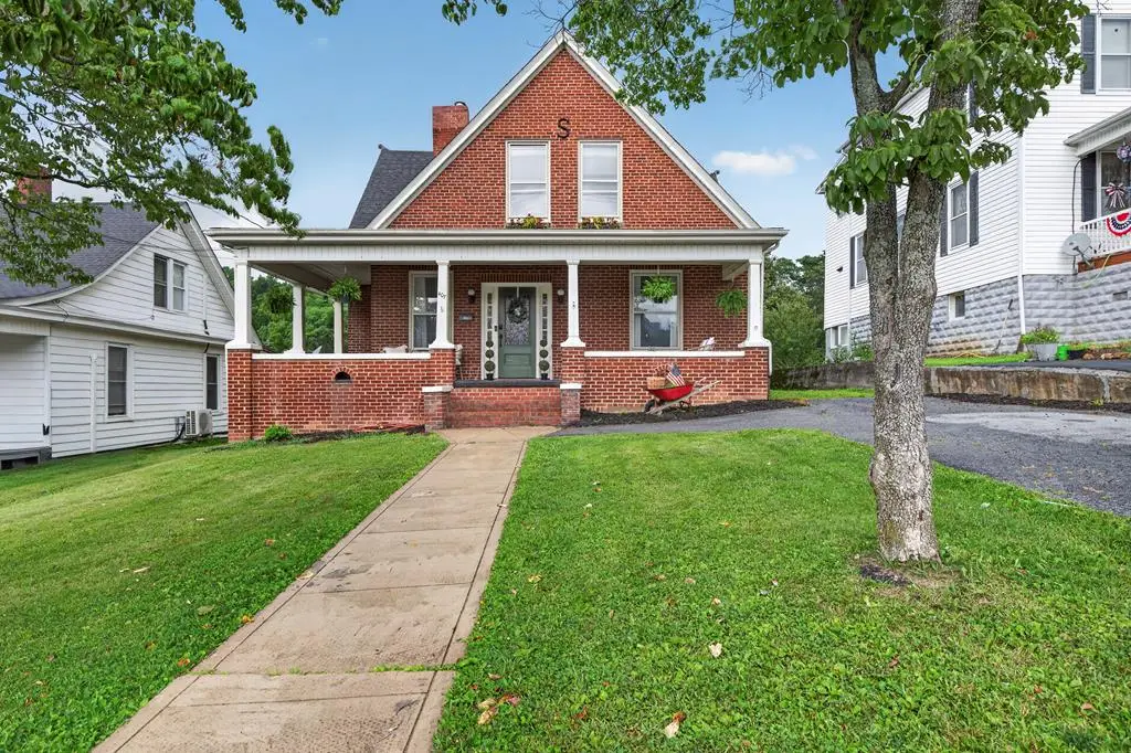 407 College St, Marion, VA 24354 - #1