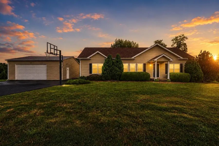 220 Crossroads Place, Lebanon, VA 24266 - #2