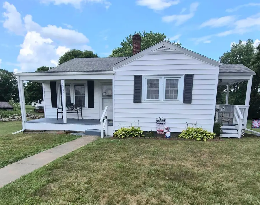 3201 Skyline Hwy, Galax, VA 24333 - #2