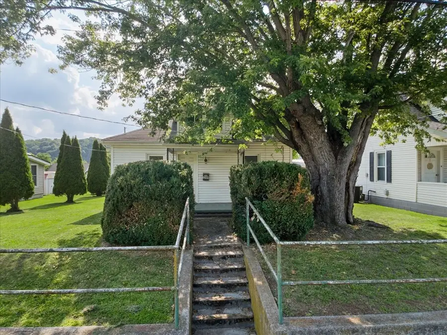 2209 Main Street, Radford, VA 24141 - #2
