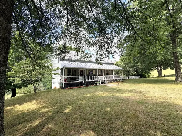 72 Fox Glen Rd, Fancy Gap, VA 24328