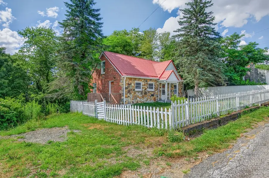 287 Tabernacle Rd., Fries, VA 24330 - #2