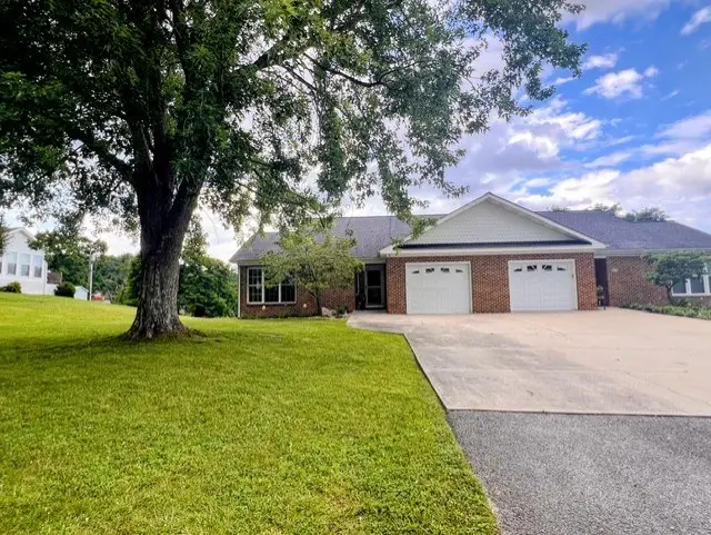 156 LINDA LANE, Tazewell, VA 24651 - #2