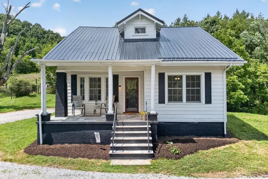 21133 Rich Valley Rd, Abingdon, VA 24210 - #2