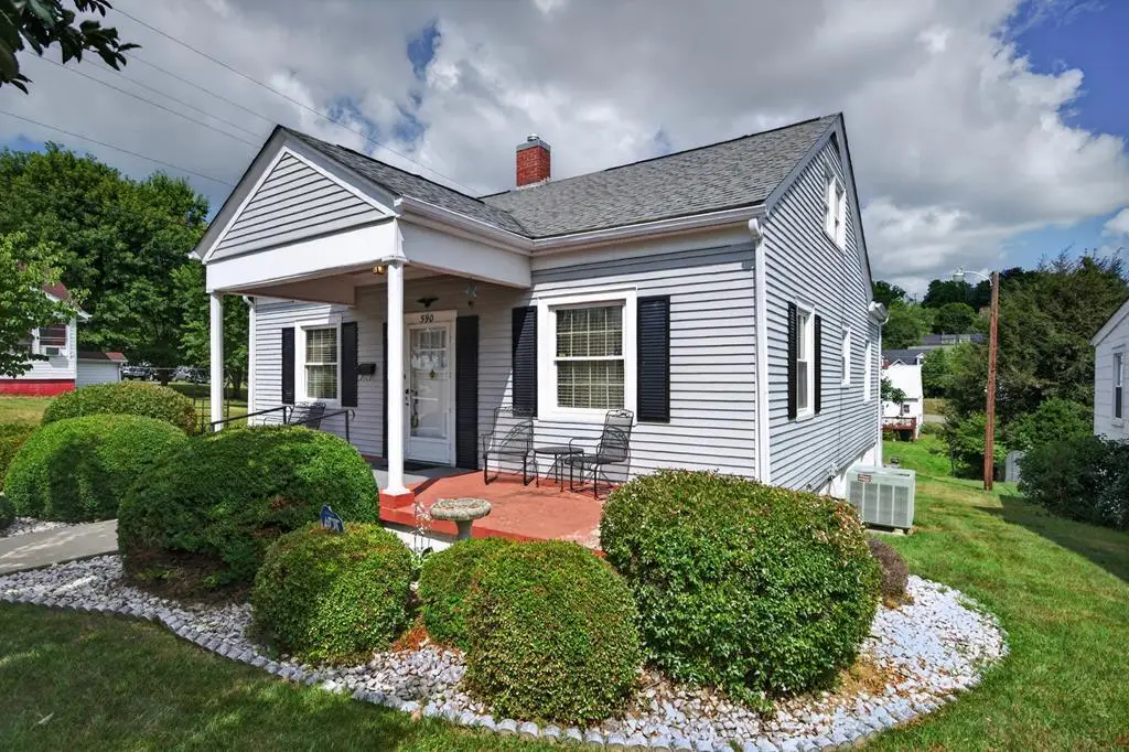590 W North Street, Wytheville, VA 24382 - #1