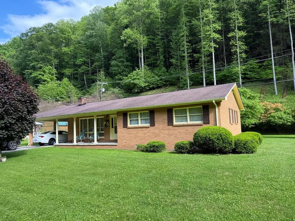 9436 Slate Creek Rd, Grundy, VA 24614 - #1