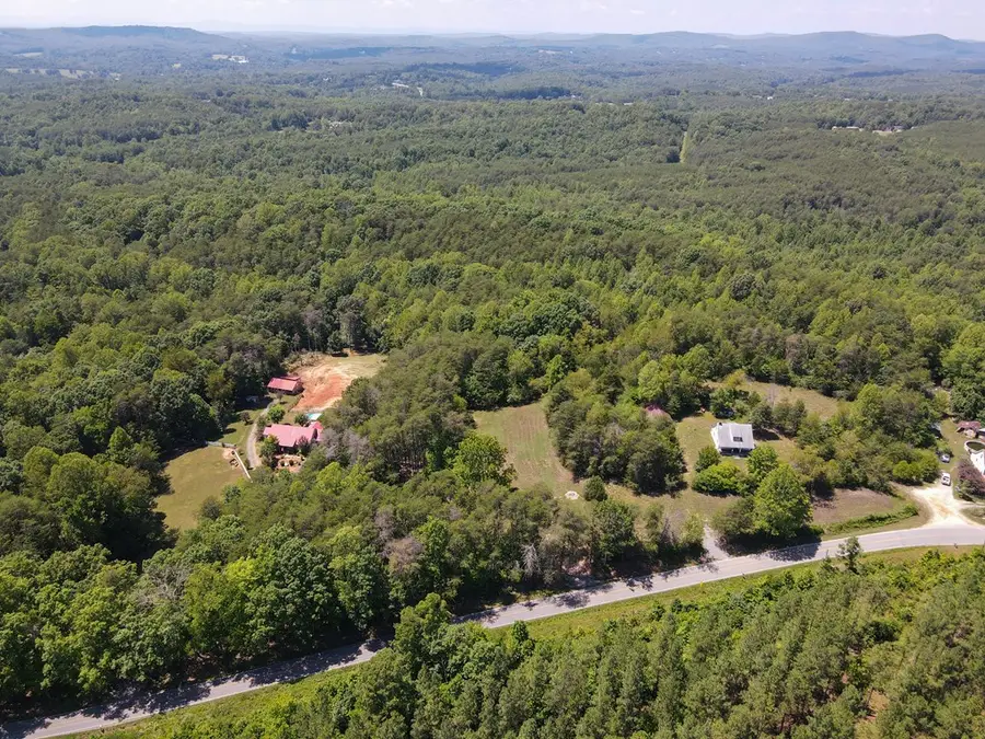 3657 Stoney Mountain Rd, Martinsville, VA 24112 - #2