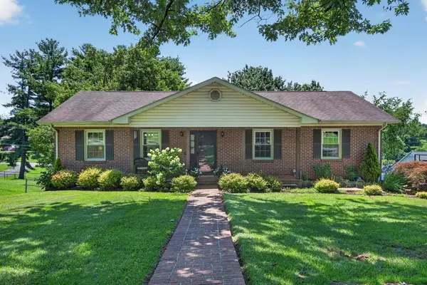 1140 Hillview Dr, Abingdon, VA 24210