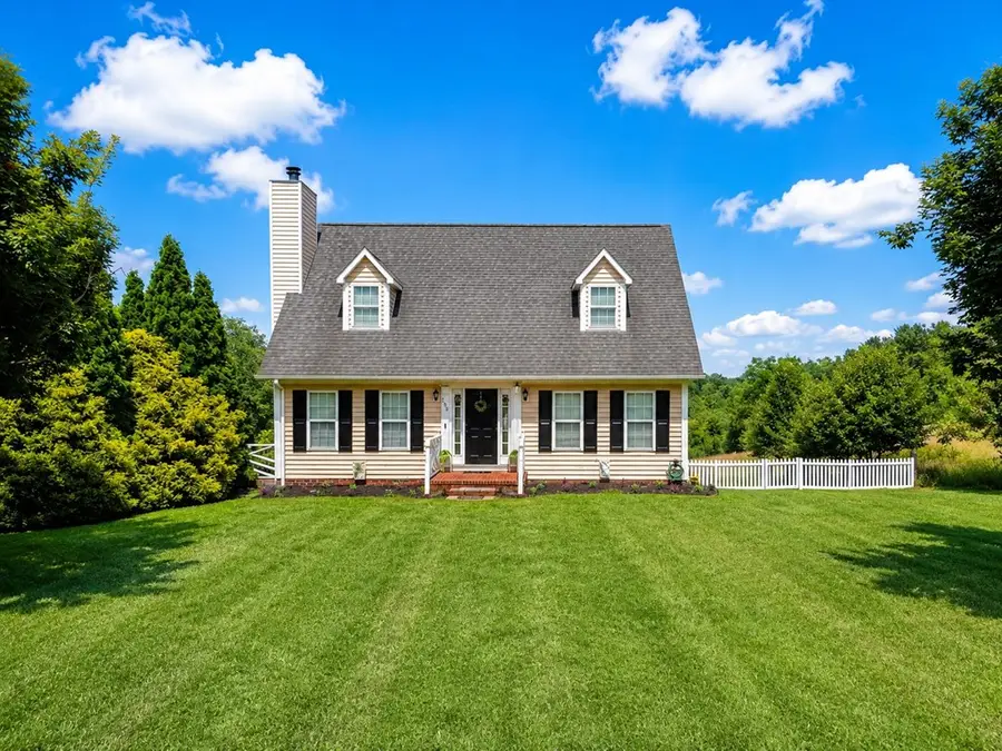 108 Deerfield Circle, Galax, VA 24333 - #2