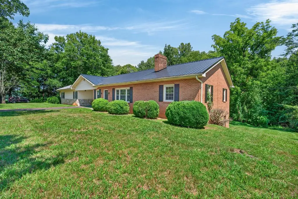 2911 Ararat Hwy, Ararat, VA 24053 - #1
