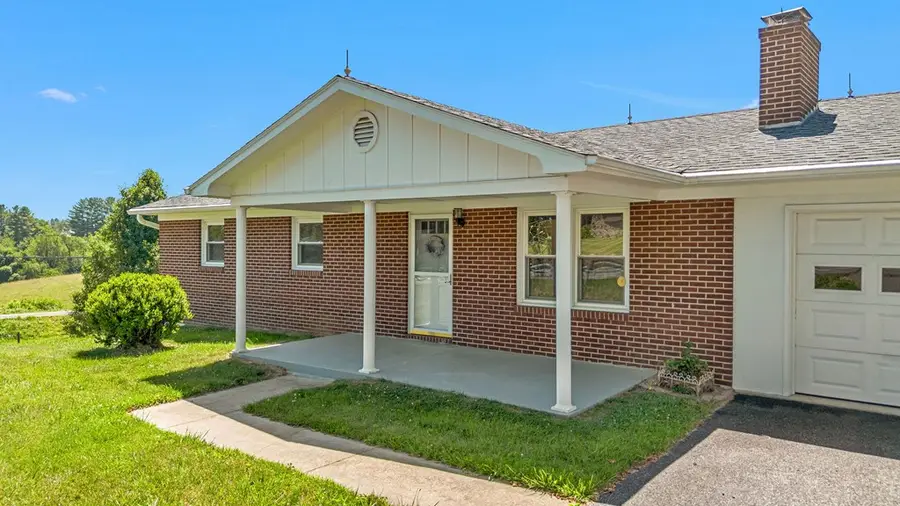7289 Carrollton Pike, Galax, VA 24333 - #2