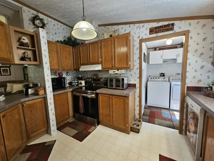 1641 PINE CREEK ROAD, Swords Creek, VA 24649 - #3