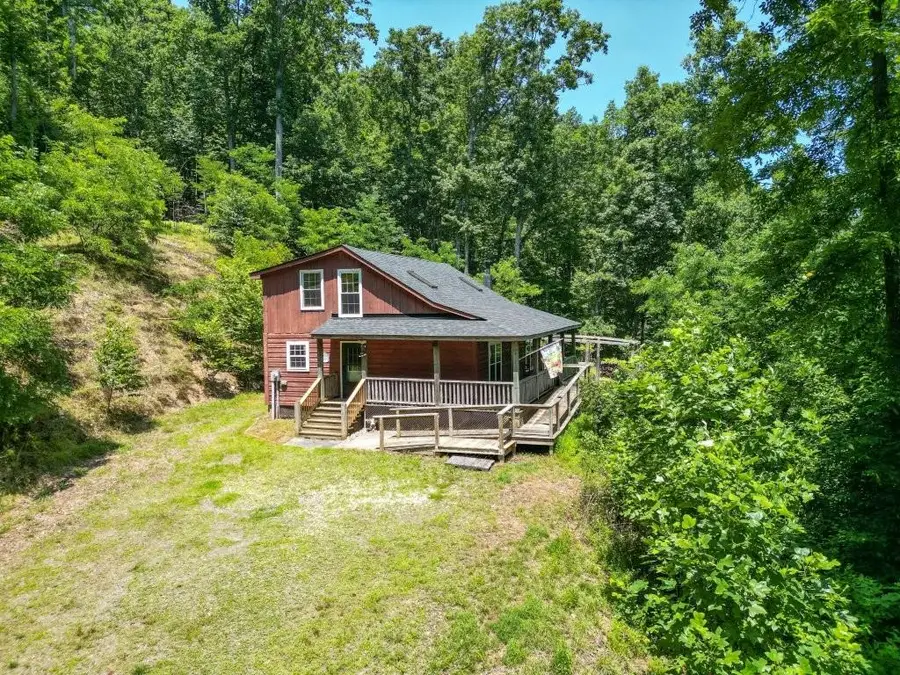 3047 Millstone Rd, Woodlawn, VA 24381 - #3