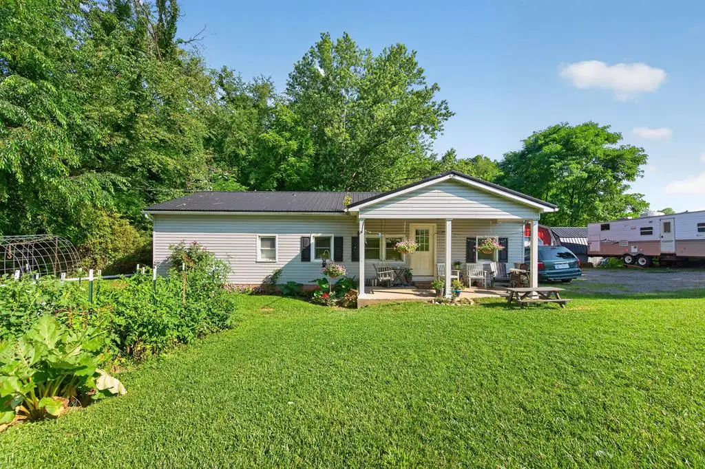 435 Lots Gap Rd, Max Meadows, VA 24360 - #1