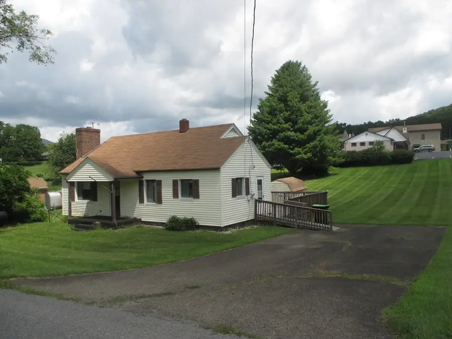 111-125 Library, Independence, VA 24348 - #2