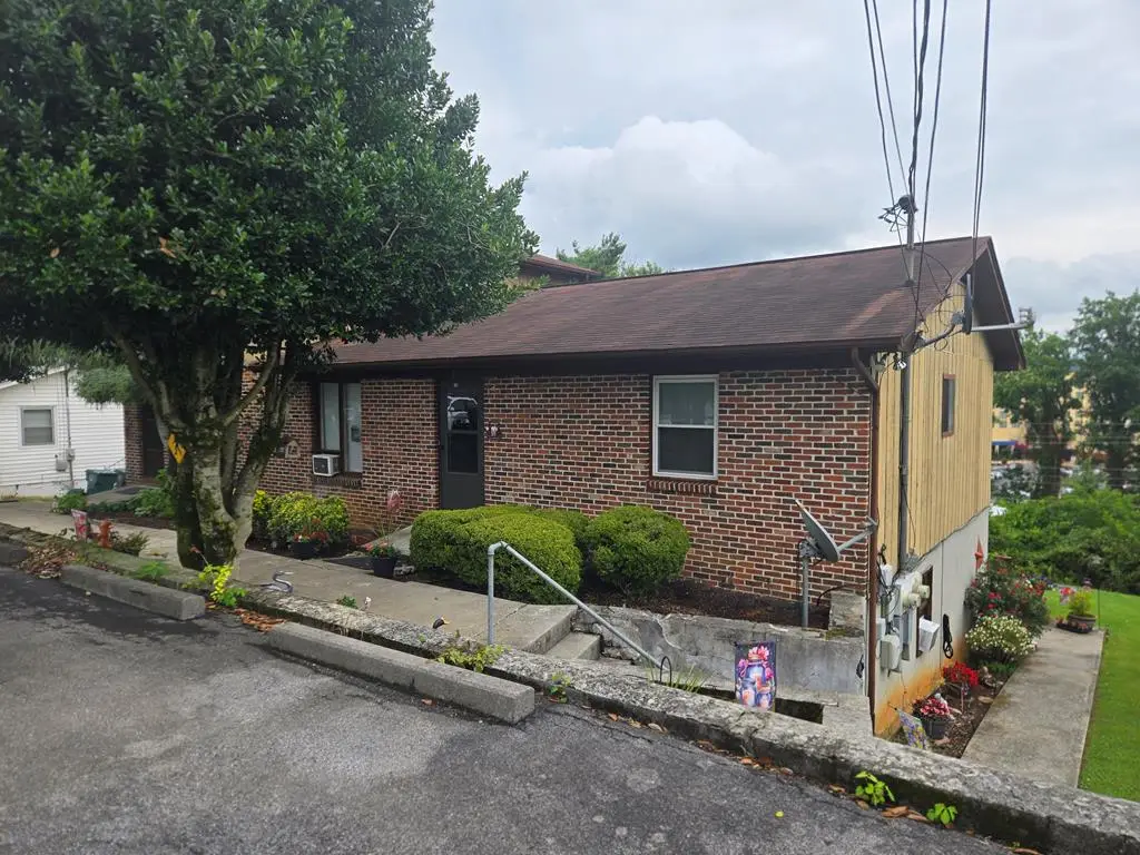 2714 Everette St, Bristol, VA 24201 - #1