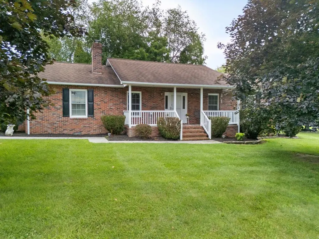 506 Cherry Hill Dr, Abingdon, VA 24210 - #1