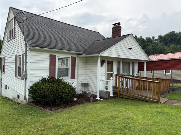 119 Royal St, Richlands, VA 24641