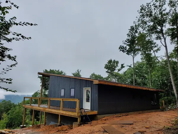 5687 5687 Hayters Gap Rd, Saltville, VA 24370, Saltville, VA 24370